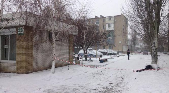 Взрыв гранаты в Бердянске: состояние трех полицейских остается критическим