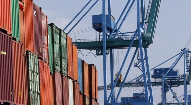 Гройсман: Доля украинского экспорта в ЕС достигла 45,8 %