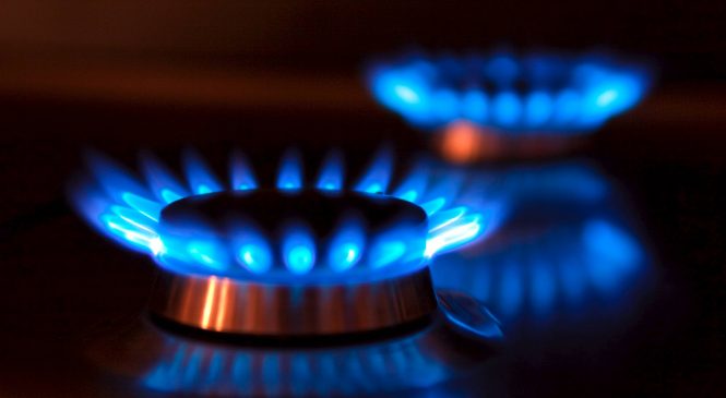 На сколько подорожают газ, свет и отопление в ближайшие три года: консенсус-прогноз Минэкономразвития
