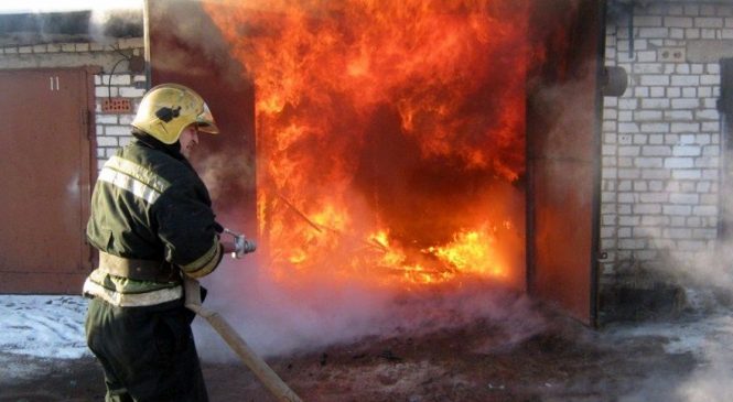 Неосторожное поведение с огнем привело к гибели двух мужчин из Запорожской области