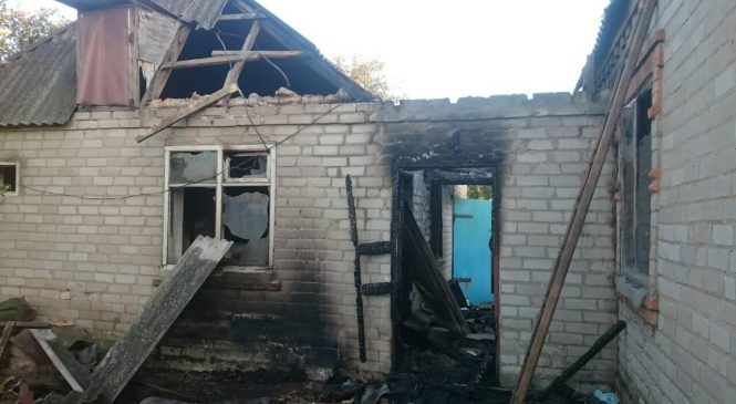 В Запорожской области горел частный дом: причиной могло стать короткое замыкание (ФОТО)