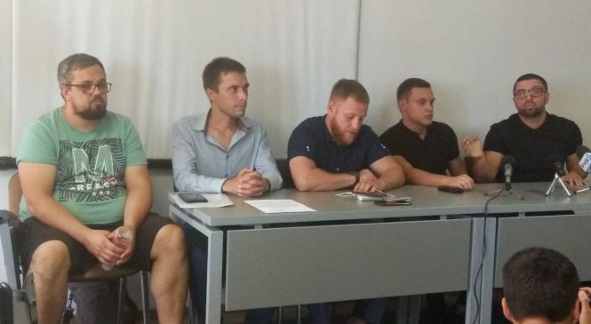 «Война всех против всех»: в Запорожье защитники сквера Яланского объяснили ситуацию и свою позицию