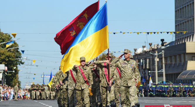 Как в Запорожье празднуют День независимости: по традиции прошёл военный парад (ФОТОРЕПОРТАЖ, часть 2)