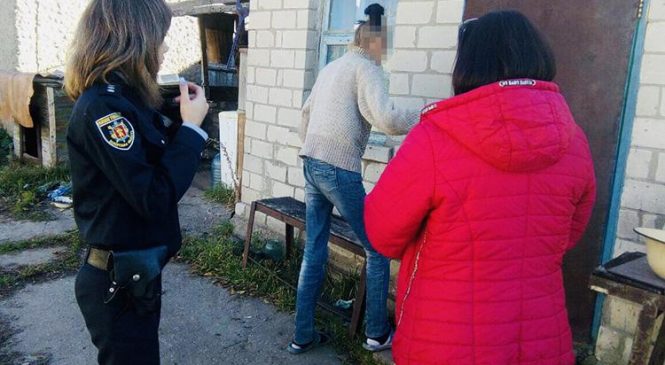 Под Запорожьем патрульные привлекли к ответственности двух человек, не выполняющих своих родительских обязанностей (Фото)