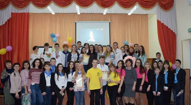 В Запорожской области годовщину района школьники отметили интеллектуальной игрой (ФОТО)