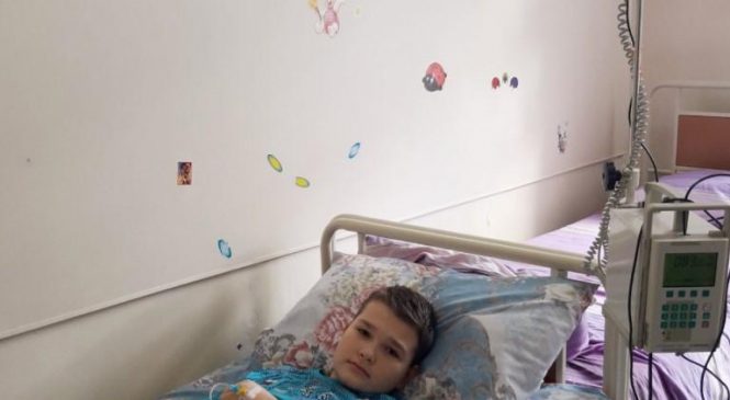 В Запорожской области 11-летний сын полицейского тяжело болен: срочно нужна помощь (Фото, видео)