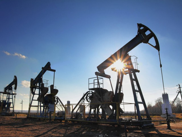 Стоимость нефти Brent выросла до 57$