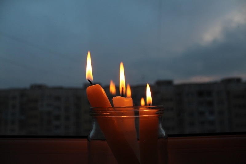 В Украине из-за непогоды без света сидят более 100 населенных пунктов