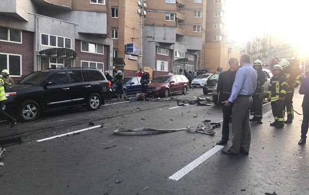 Взрыв авто в центре Киева. Модели Dior оторвало ногу