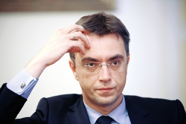 Омелян осудил “неуправляемую” Укрзализныцю за блокирование Саакашвили