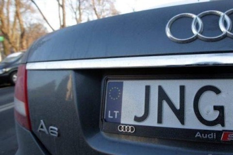 Количество авто с иностранными номерами в Украине приближается к 500 тысячам