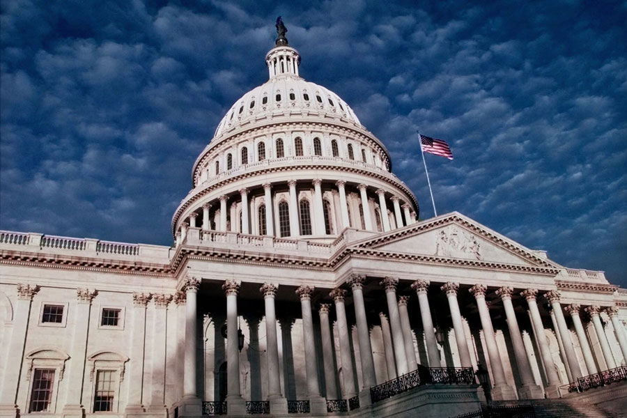 Сенатом США  будет увеличена помощь Украине в 2018 году