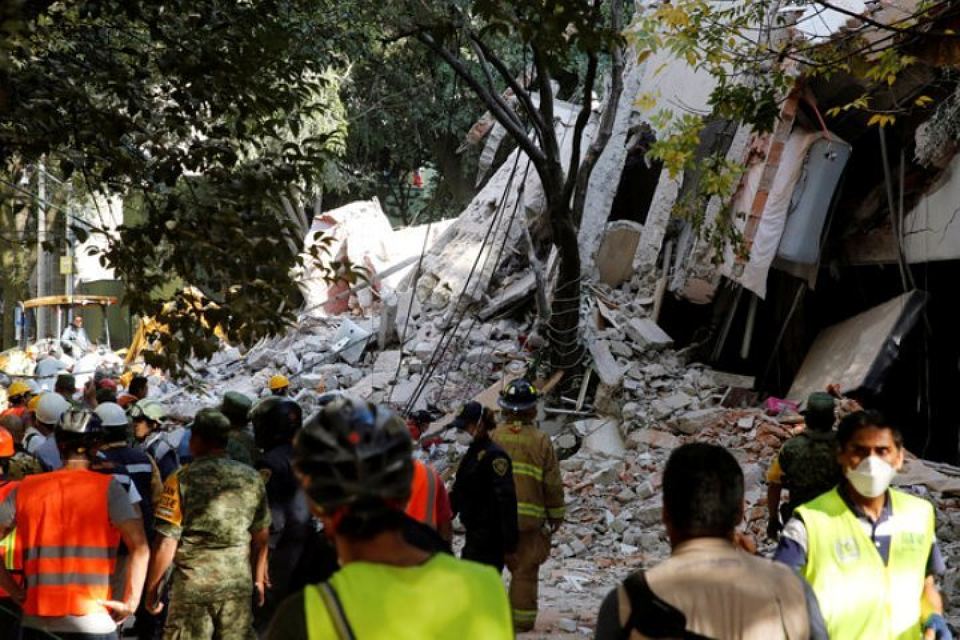 Мощное землетрясение в Мексике : объявлено чрезвычайное положение