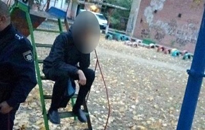 В Херсоне подросток устроил стрельбу на детской площадке