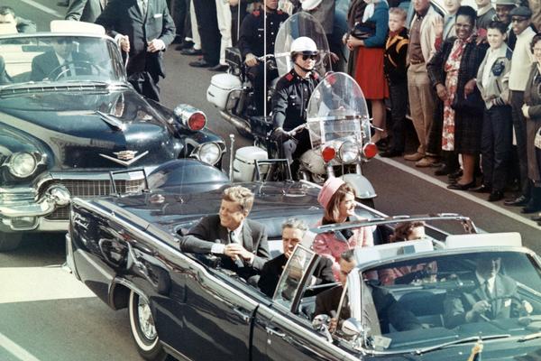 Убийца Кеннеди перед покушением контактировал с КГБ: архив ЦРУ
