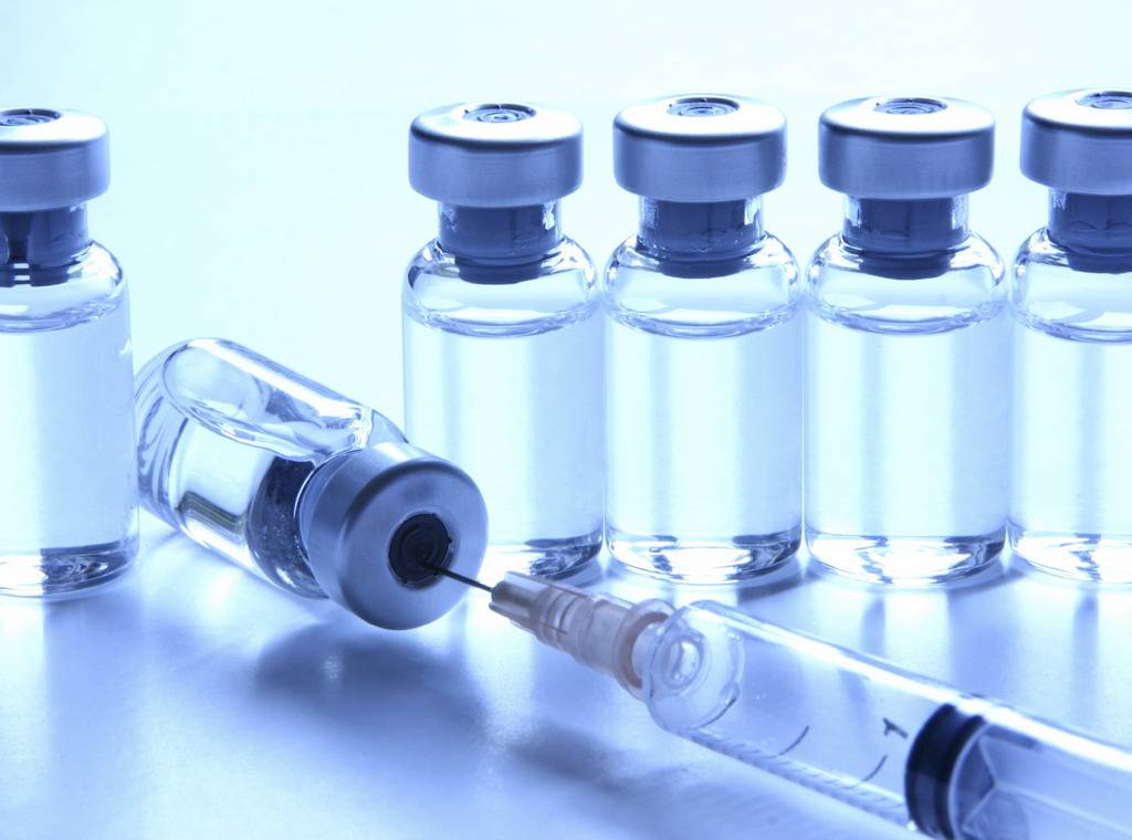 Прививки против COVID-19: как идет вакцинация в Запорожской области