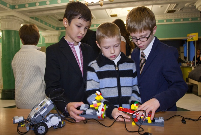 В Украине школьники будут учиться с помощью LEGO