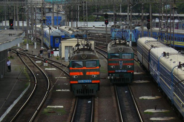 У квітні 2 приміські потяги у Запорізькій області змінять графік руху