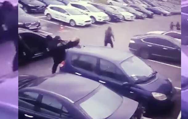 В сеть попало видео, ограбления в Киеве на $100 000