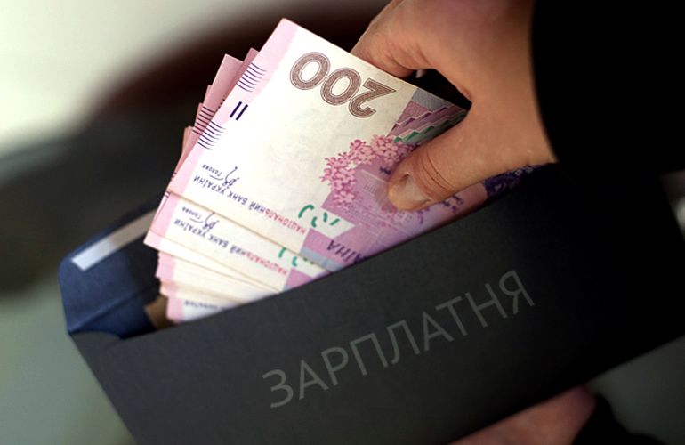 Рост средней зарплаты до 7,3 тысяч гривен: как обманывают украинцев?