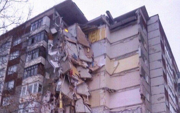 В российском Ижевске обрушился 9-этажный дом