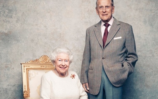 Королева Великобритании отмечает 70-ю годовщину свадьбы