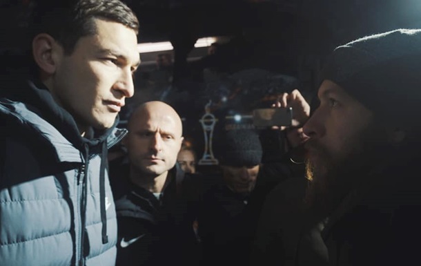 Активисты Нацкорпуса пригрозили игрокам “Шахтера” депортацией в Донецк