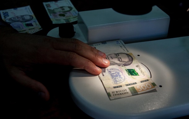 Нацбанк готовит обновление дизайна 100 и 500-гривневых банкнот