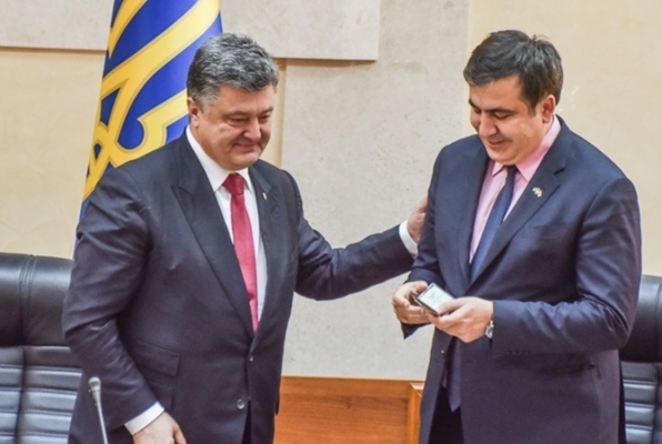 “Саакашвили вносит сумятицу везде, где появляется”: что думают на Западе о задержании экс-президента Грузии