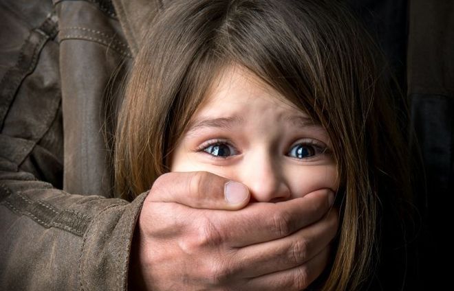 В Австралии изнасиловали десятки тысяч детей