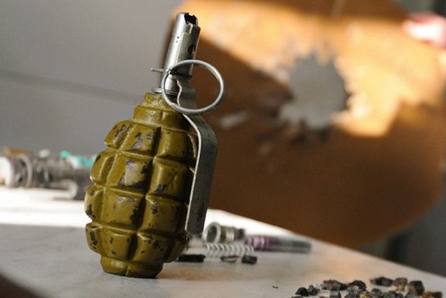 В Запорожье взрываются гранаты, гибнут люди