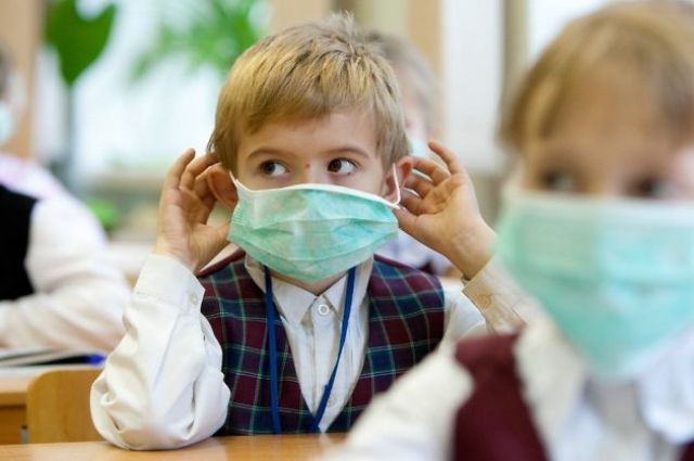 В Запорожской области у двоих детей выявили коронавирус: классы закрыли на карантин