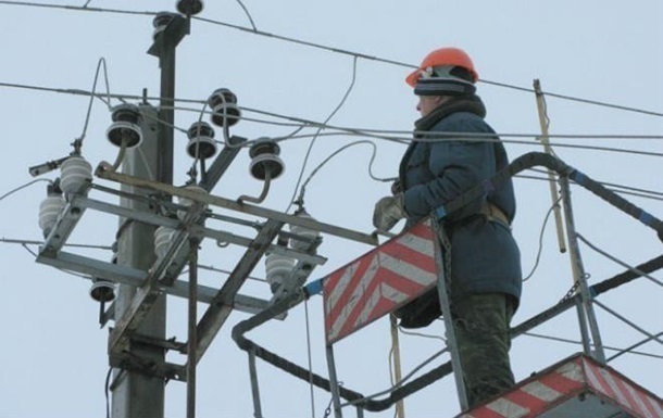 Запорожская область : Энергетики устраняют последствия непогоды