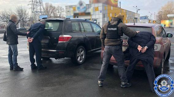 В Киеве погорели на взятке чиновник АО «Киевводоканал» с посредниками