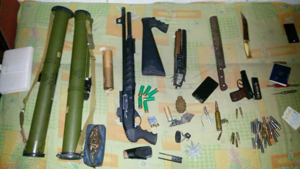 У жителя Запорожья обнаружили огнестрельное оружие, боеприпасы и гранаты – фото