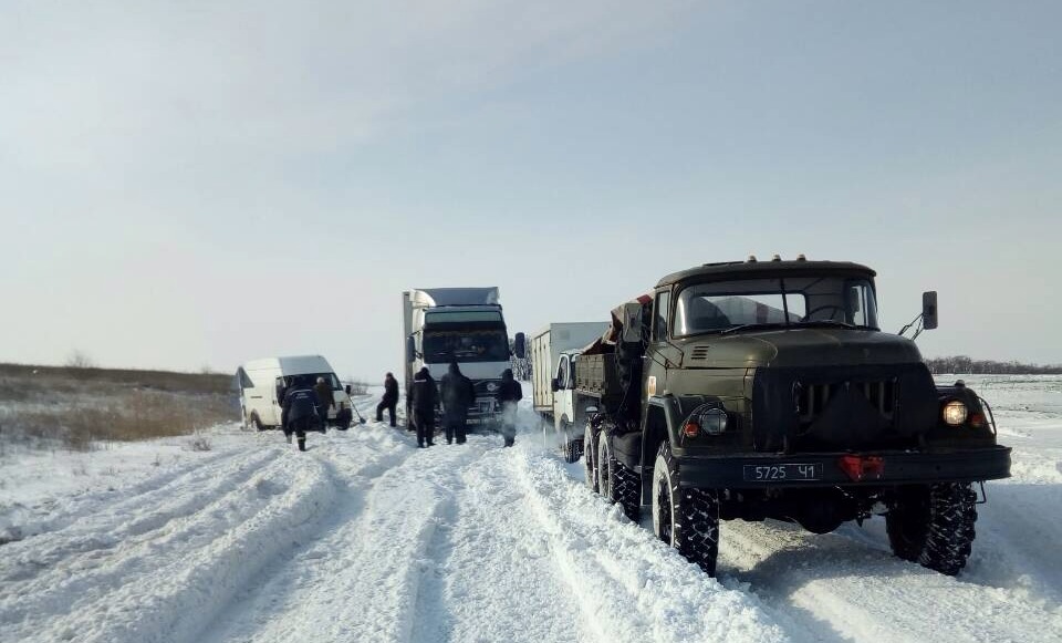 В Запорожской области перекрыли три автодороги