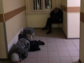 В Запорожской области в больнице обосновались бомжи