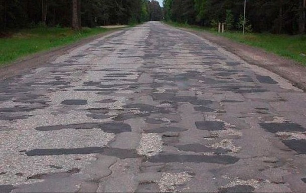 Стало известно, сколько воруют на строительстве дорог в Украине