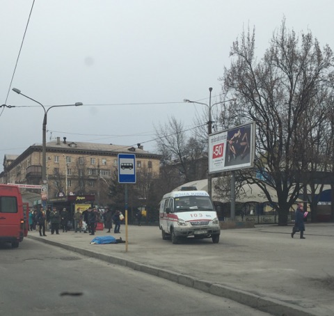 В Запорожье на остановке общественного транспорта обнаружен труп