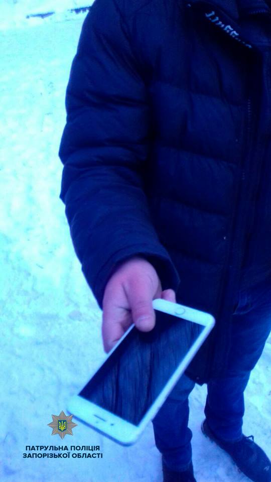В Запорожье задержали злоумышленника подменившего телефон во время покупки