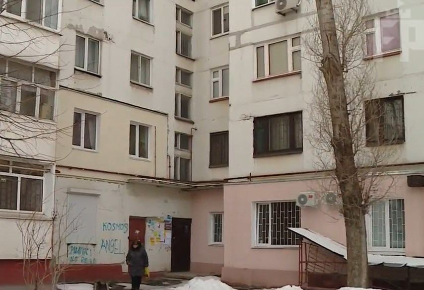 В Запорожье жильцы многоэтажки уже месяц живут без воды