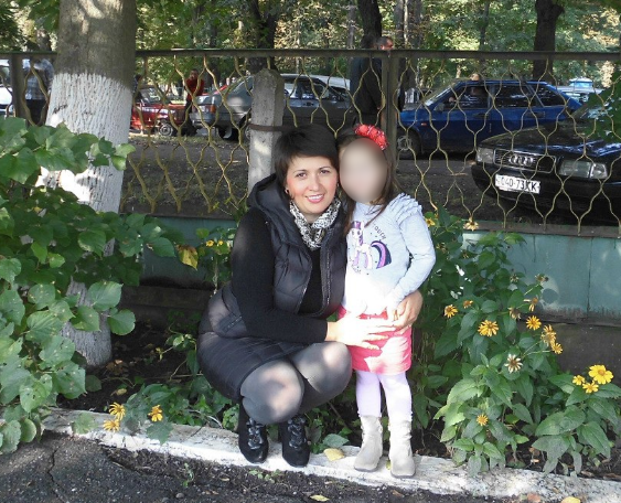 Сын ждал в машине, пока отец убивал: стали известны подробности убийства матери троих детей под Киевом