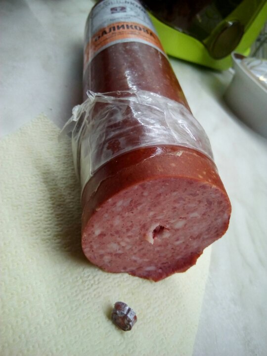 Бердянский мясокомбинат прославился уникальной металлической начинкой в колбасе