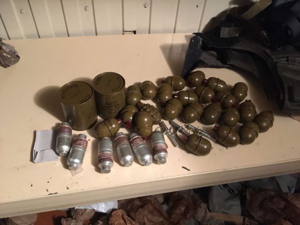 Под Запорожьем обнаружили очередные арсеналы боеприпасов