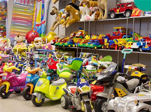 В Запорожье подростки украли игрушек на 20 тысяч гривен