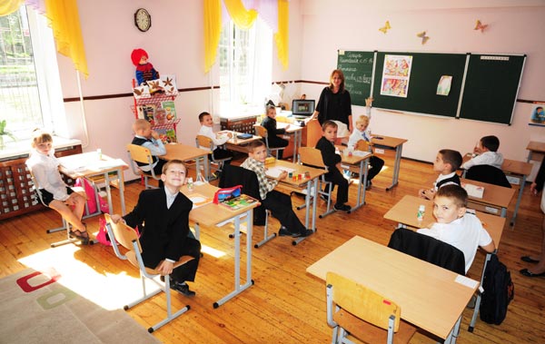 В Запорожье хотят закрыть школу-интернат (Фото)