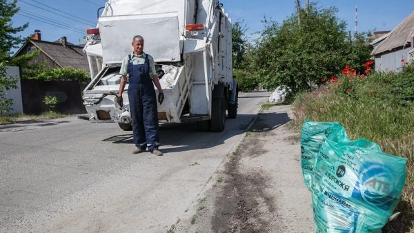 Из-за дополнительного объема мусора в частных секторах Запорожья “Вельтрум” предлагает новые виды услуг