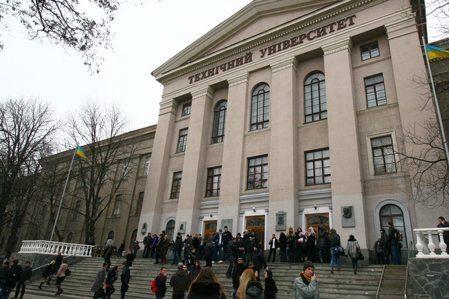 Несколько университетов Запорожья попали в ТОП-200 украинских ВУЗов