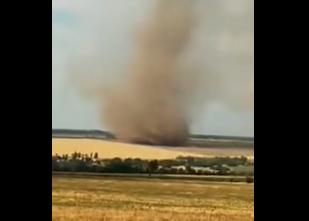 В Запорожской области снова бушевало торнадо (Видео)