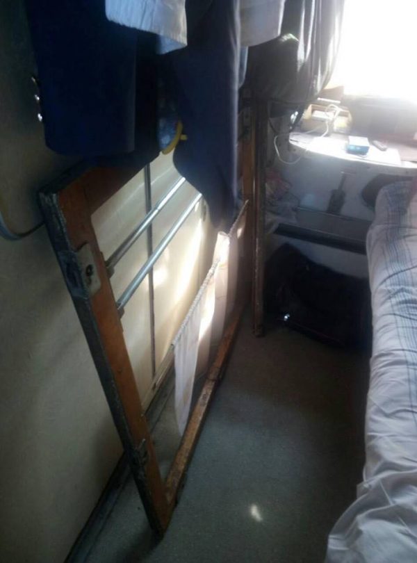 Фотофакт: запорожанка травмировалась в поезде